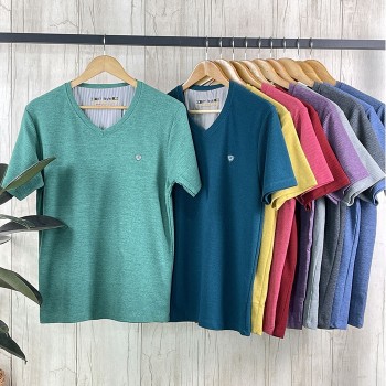 انواع پارچه‌های تیشرت: هر آنچه باید درباره مواد پارچه تیشرت بدانید